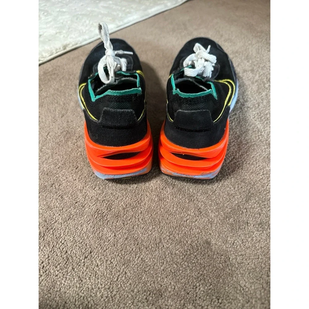 Nike‎ Waffle Peace and Unity Sneakers